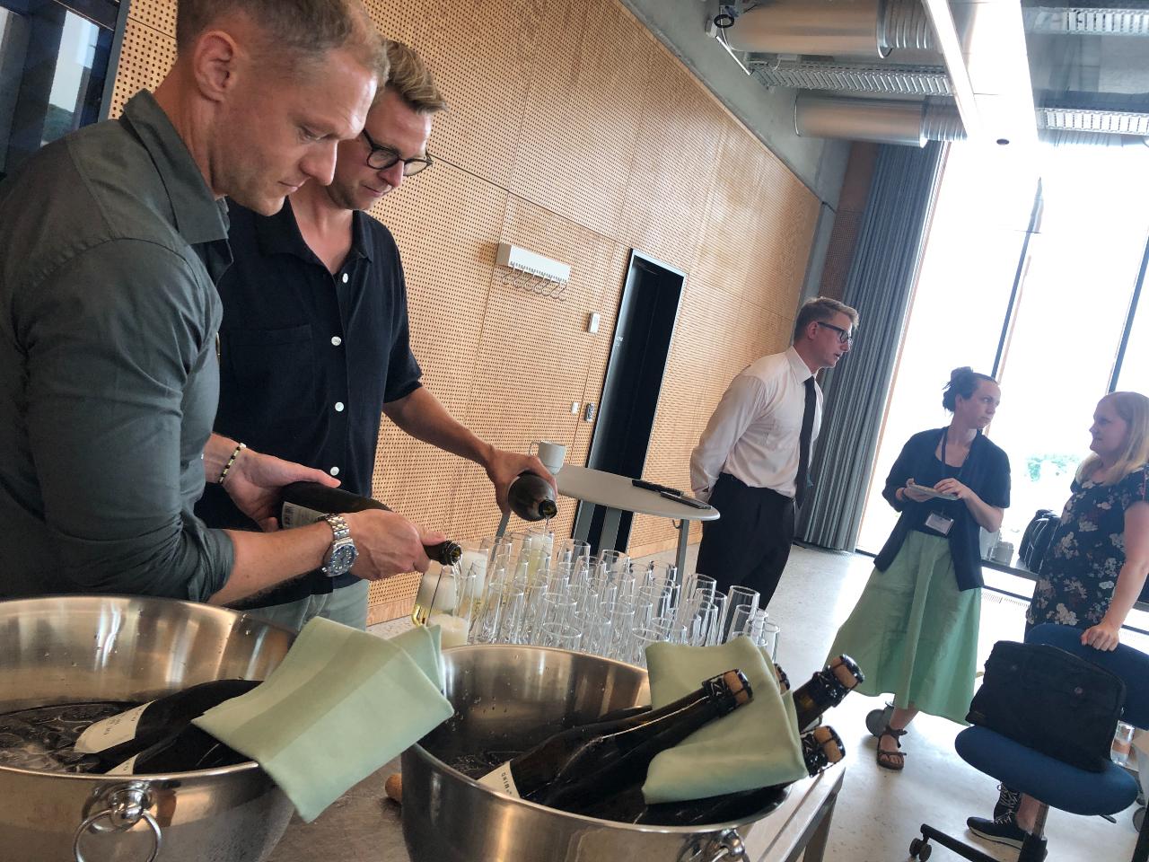 Fejring: Udgivelse af Mission Guidebook Mission Guidebook lancering